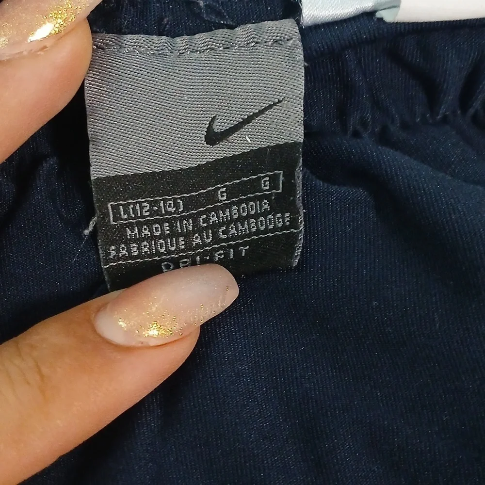 Marine blue Nike skort, Large size, pre-owned excellent conditions
